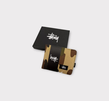 stussy wallet